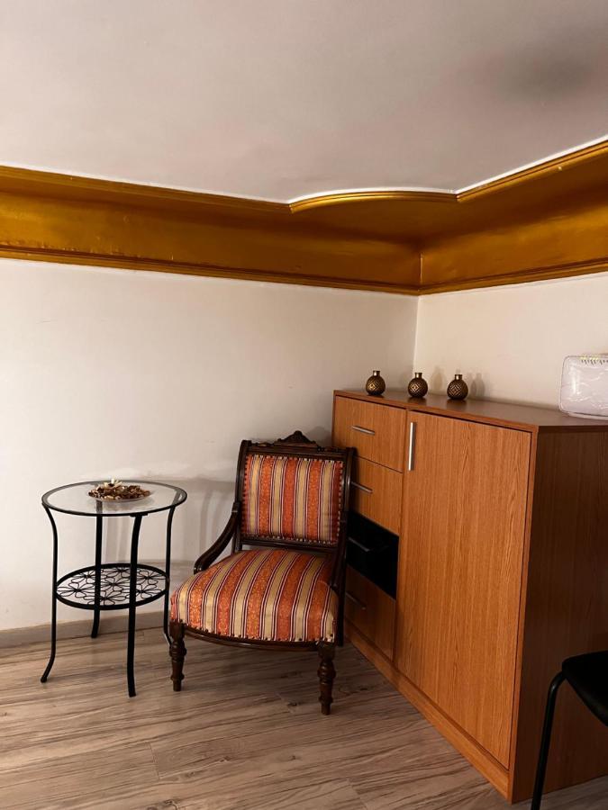Walkway Apartment Deluxe 布达佩斯 外观 照片