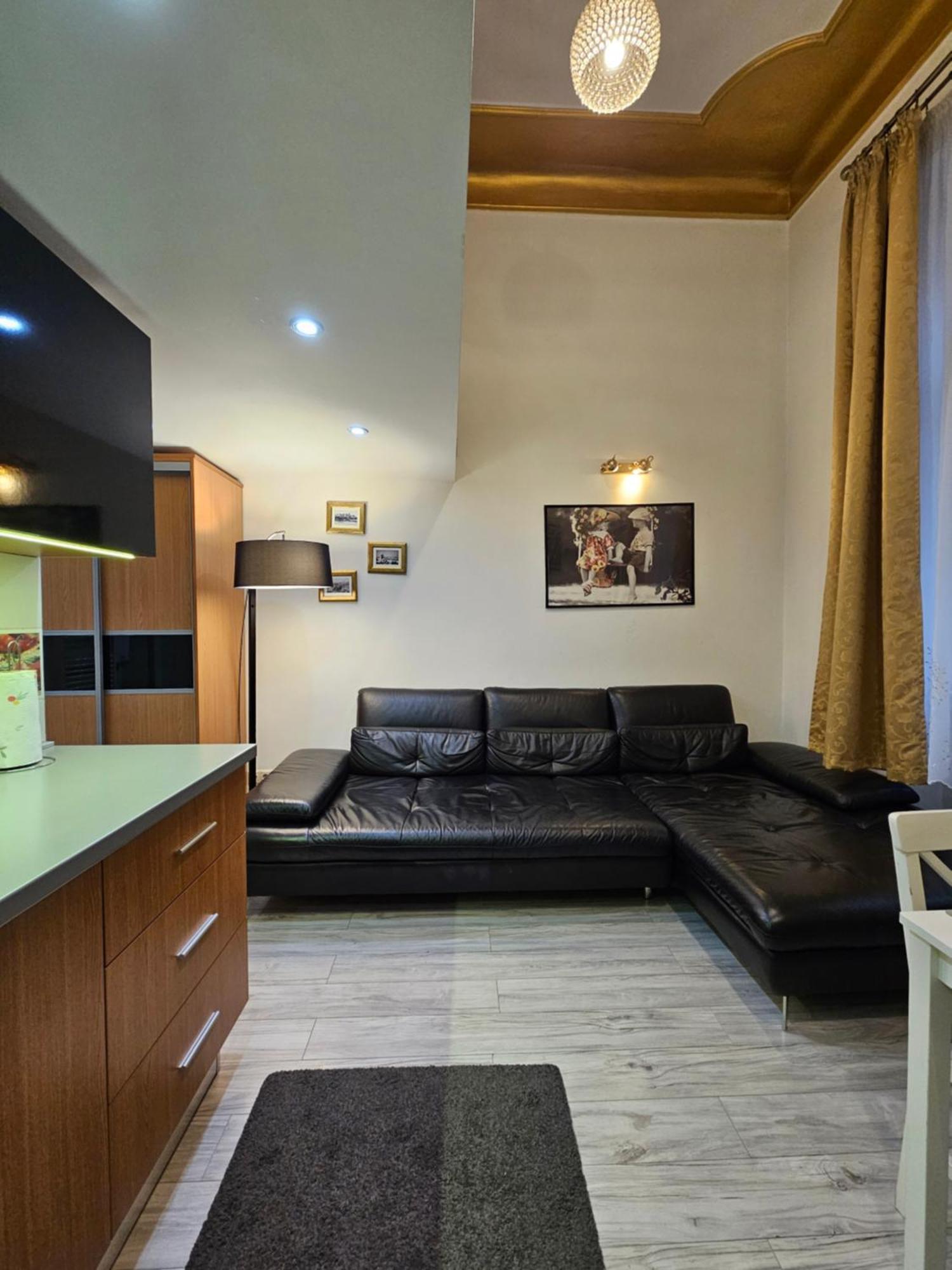 Walkway Apartment Deluxe 布达佩斯 外观 照片
